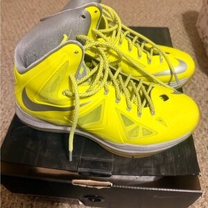 Nike LeBron X Volt Grey Size 9.5 Men Basketball Shoes